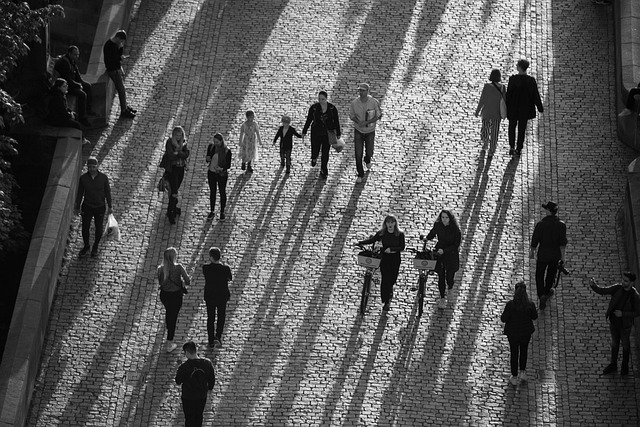People walking Photo